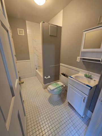 2127 River Drive, Lincoln Park City, MI 48146