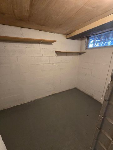 2127 River Drive, Lincoln Park City, MI 48146