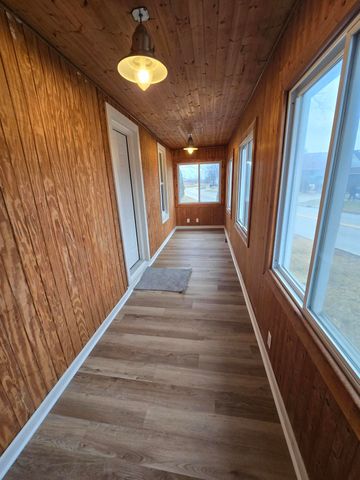 2127 River Drive, Lincoln Park City, MI 48146