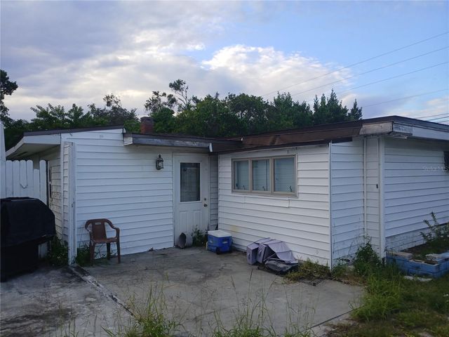 500 W WOODWARD AVENUE, Eustis, FL 32726