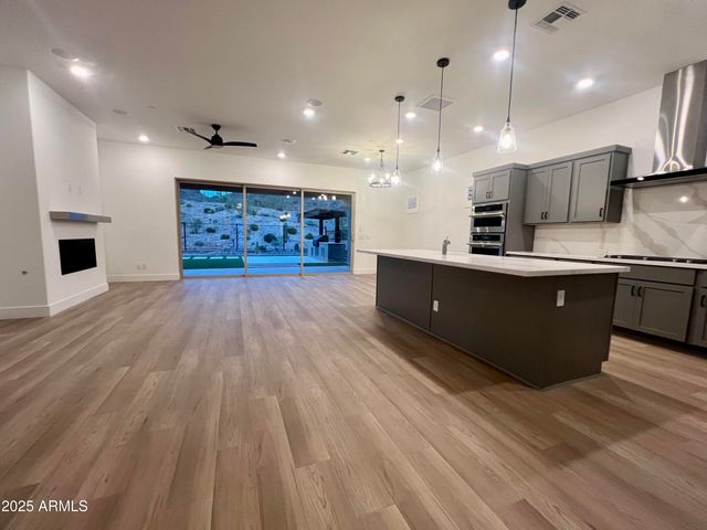 33441 N 129th Lane, Peoria, AZ 85383