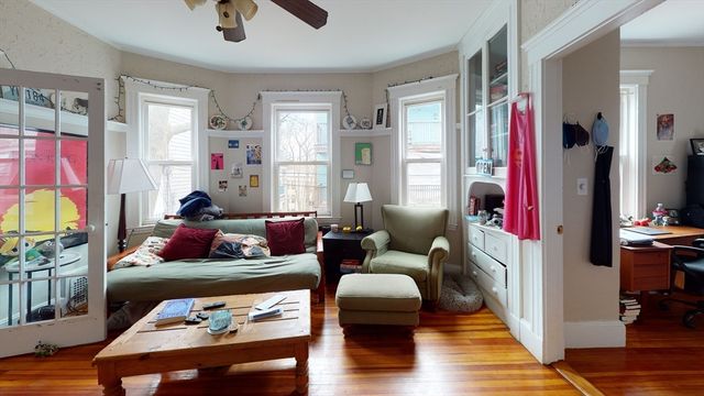 8 Olmstead St 1, Boston, MA 02130