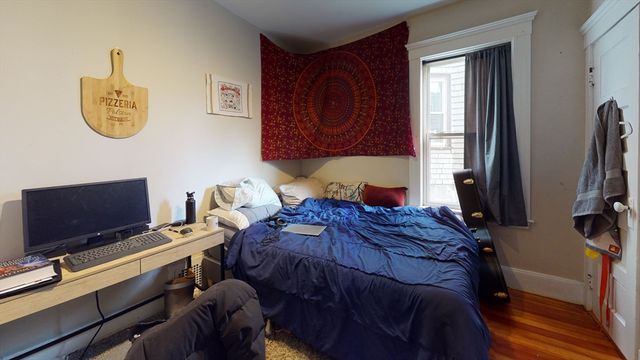 8 Olmstead St 1, Boston, MA 02130