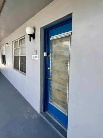 699 Flanders O, Delray Beach, FL 33484