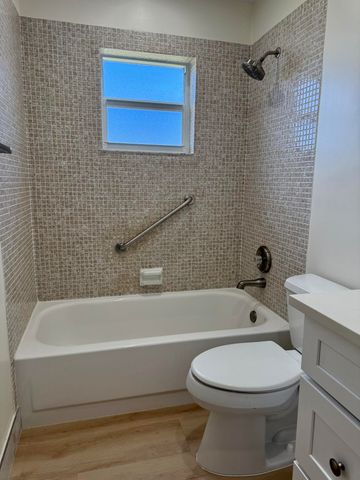 699 Flanders O, Delray Beach, FL 33484