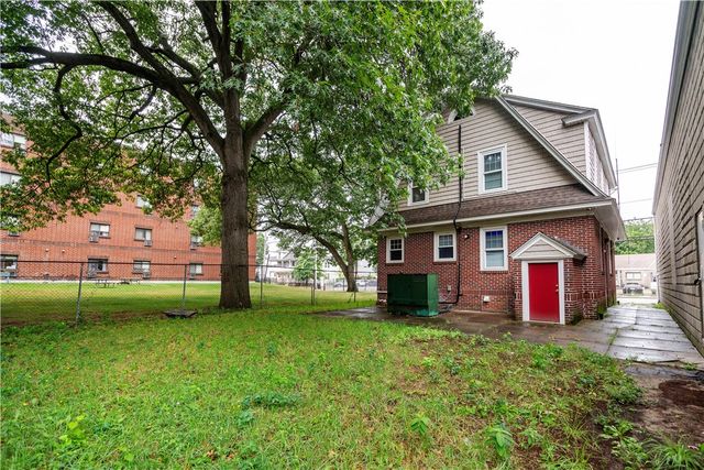 457 Douglas Avenue, Providence, RI 02908
