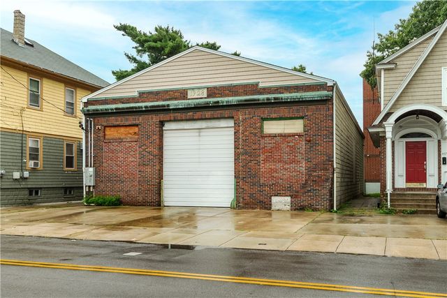 457 Douglas Avenue, Providence, RI 02908