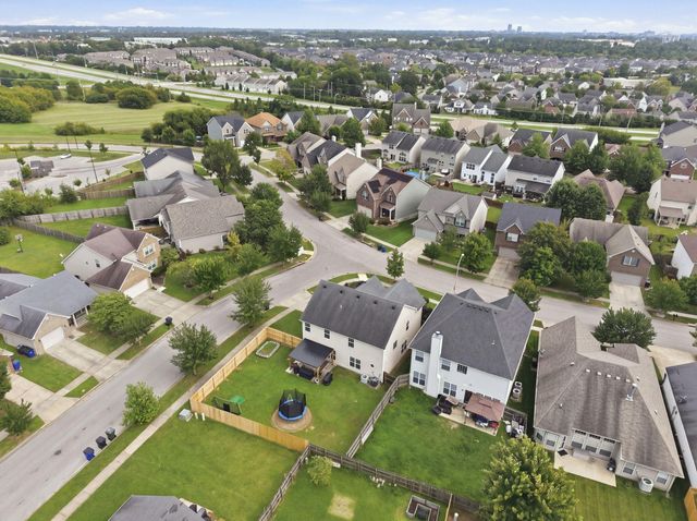 697 Cielo Vista Road, Lexington, KY 40511