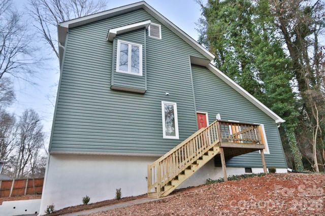 8037 Mill Chase Road, Lewisville, NC 27023