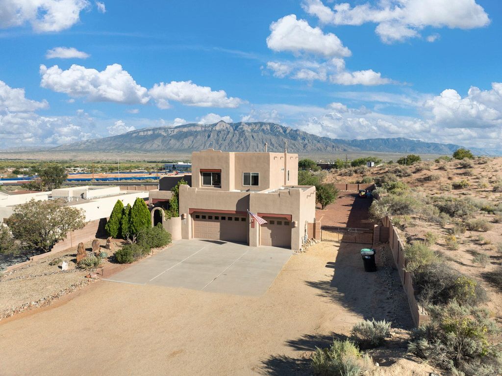 1296 MONTERREY Road NE, Rio Rancho, NM 87144