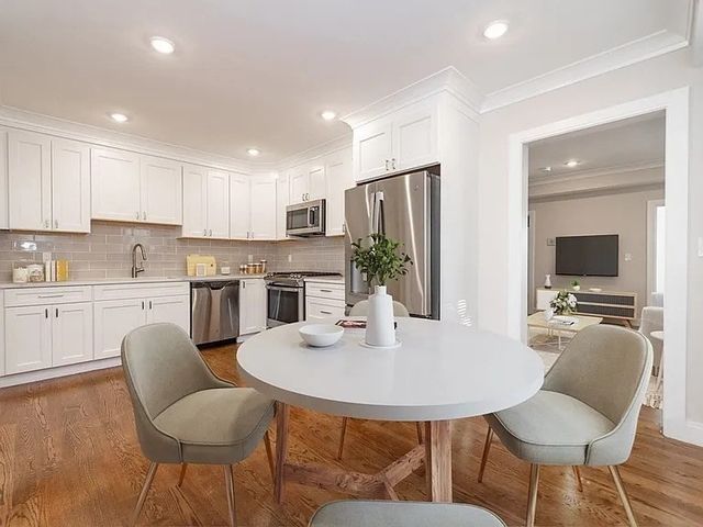 49 Alpine St 2, Boston, MA 02119