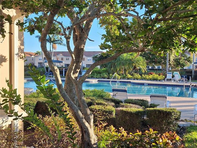 3709 PARKRIDGE CIRCLE 7-204, Sarasota, FL 34243