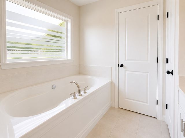 52 Oldfield Rd, Bridgewater, MA 02324