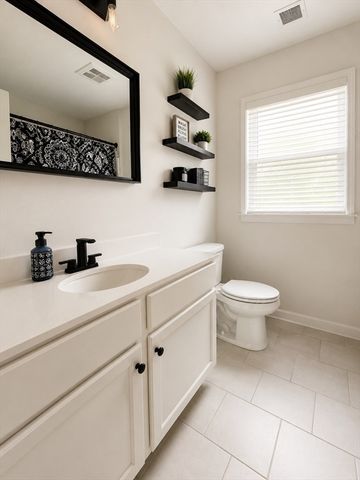 52 Oldfield Rd, Bridgewater, MA 02324