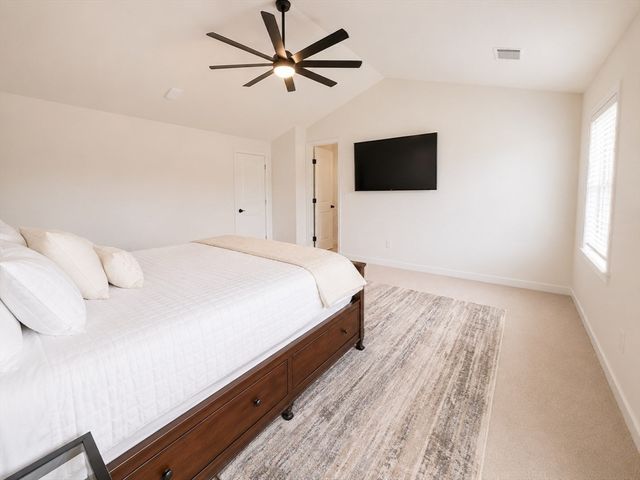 52 Oldfield Rd, Bridgewater, MA 02324