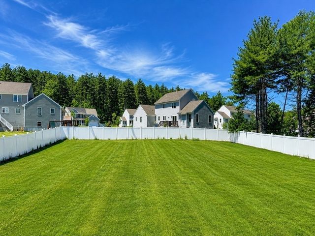 52 Oldfield Rd, Bridgewater, MA 02324