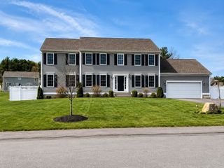 52 Oldfield Rd, Bridgewater, MA 02324