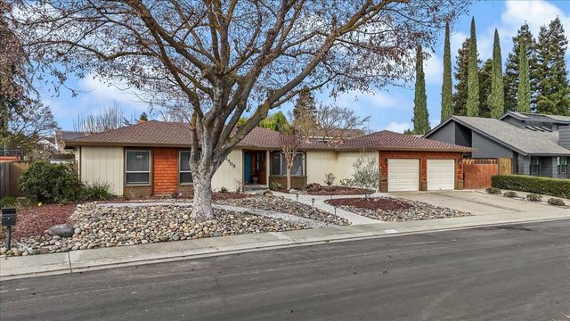 3909 Trillium Ave, Modesto, CA 95356
