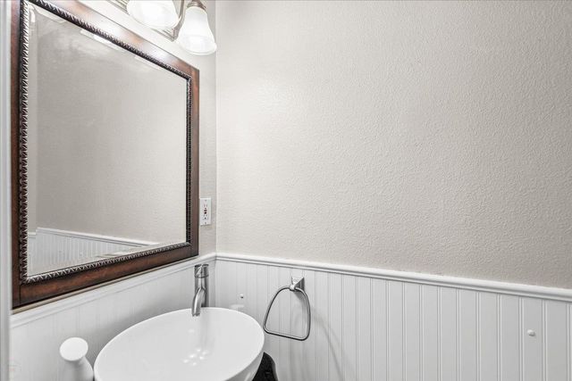 3909 Trillium Ave, Modesto, CA 95356