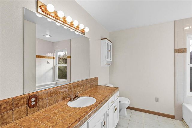 3909 Trillium Ave, Modesto, CA 95356