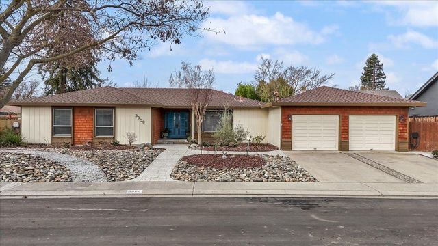 3909 Trillium Ave, Modesto, CA 95356