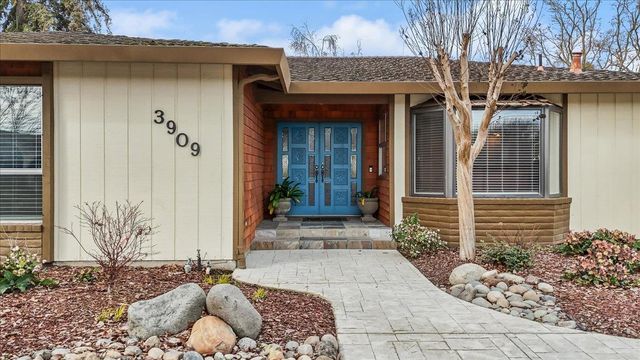 3909 Trillium Ave, Modesto, CA 95356