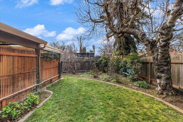 3909 Trillium Ave, Modesto, CA 95356