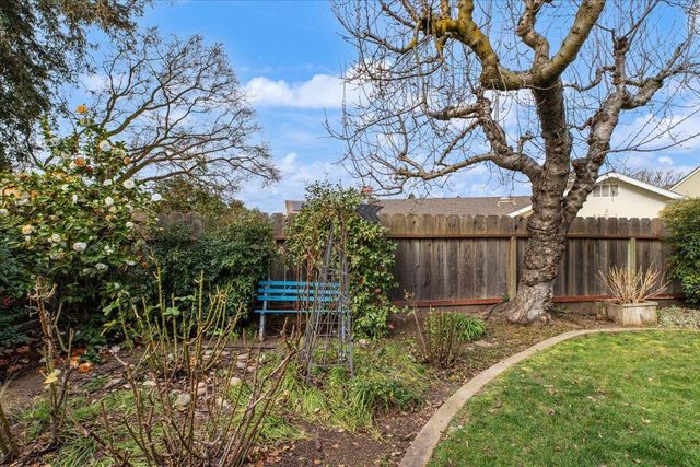 3909 Trillium Ave, Modesto, CA 95356