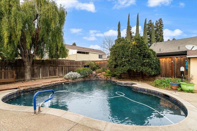 3909 Trillium Ave, Modesto, CA 95356