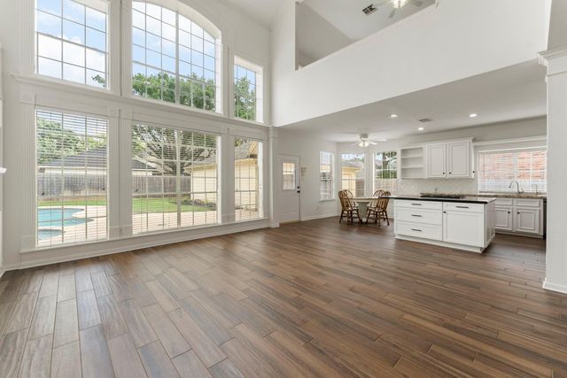 13524 Greenwood Manor Drive, Cypress, TX 77429