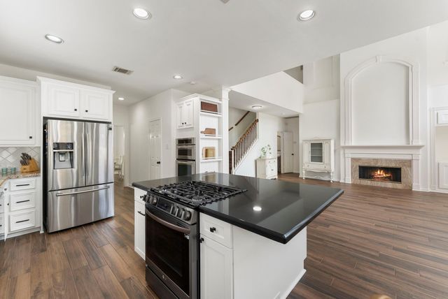 13524 Greenwood Manor Drive, Cypress, TX 77429