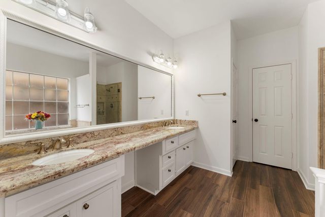 13524 Greenwood Manor Drive, Cypress, TX 77429