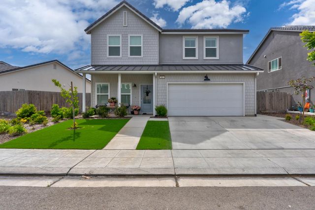 860 Blue Oak Lane W, Madera, CA 93636