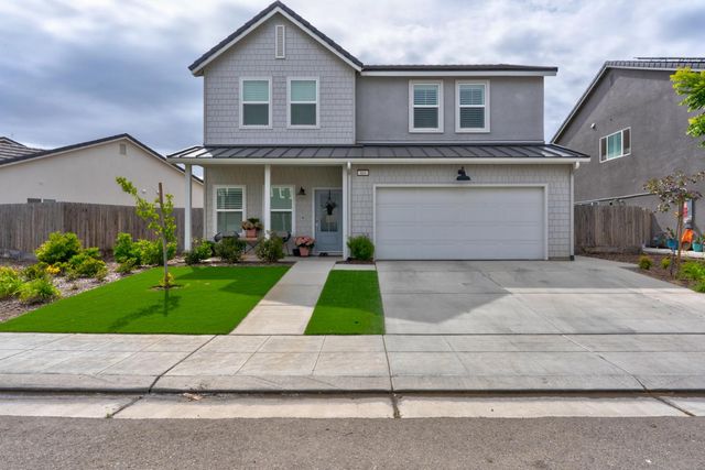 860 Blue Oak Lane W, Madera, CA 93636