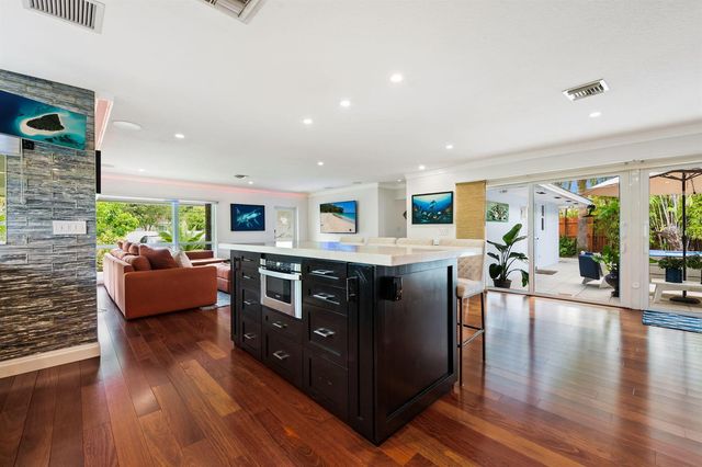 2417 SE 19th Place, Fort Lauderdale, FL 33316