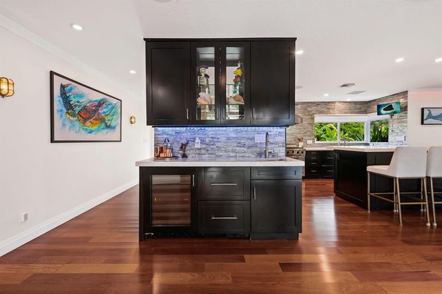 2417 SE 19th Place, Fort Lauderdale, FL 33316