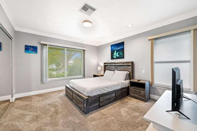 2417 SE 19th Place, Fort Lauderdale, FL 33316
