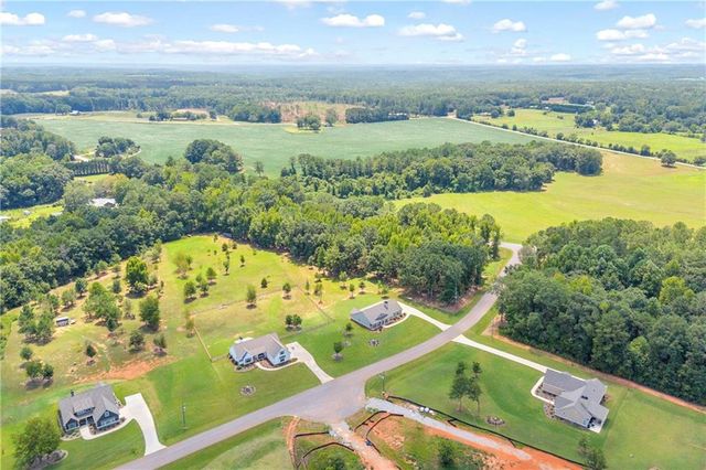 85 Woodfin Way, Social Circle, GA 30025