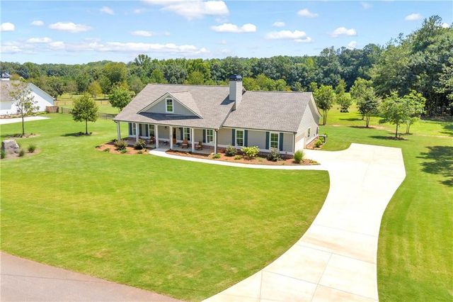 85 Woodfin Way, Social Circle, GA 30025