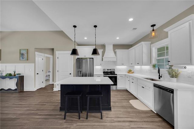 85 Woodfin Way, Social Circle, GA 30025