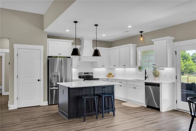 85 Woodfin Way, Social Circle, GA 30025