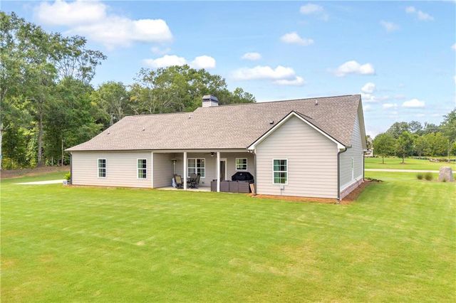 85 Woodfin Way, Social Circle, GA 30025