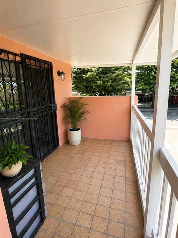 2260 W 53rd Pl 7, Hialeah, FL 33016
