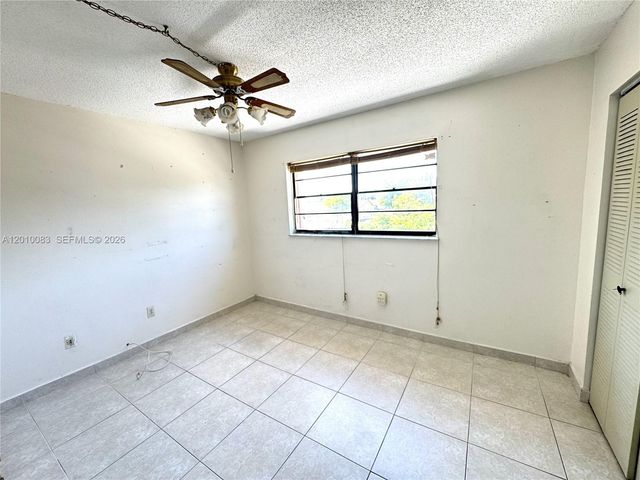 2260 W 53rd Pl 7, Hialeah, FL 33016