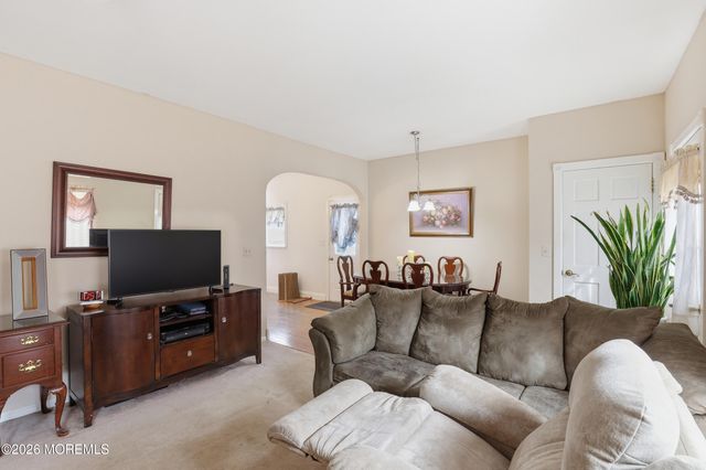 376 Cook Road, Jackson, NJ 08527