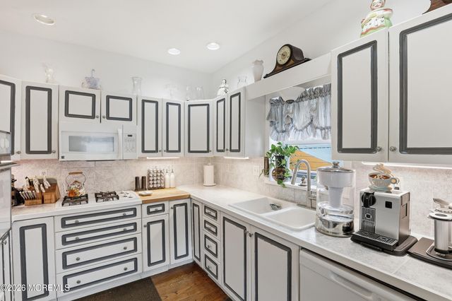 376 Cook Road, Jackson, NJ 08527