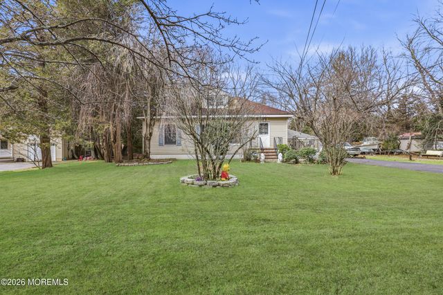 376 Cook Road, Jackson, NJ 08527