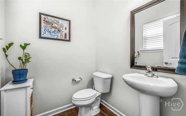 238 Lakepointe Drive, Savannah, GA 31407