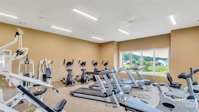 238 Lakepointe Drive, Savannah, GA 31407