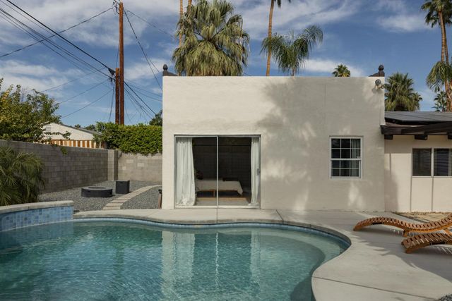 527 N N Paseo De Anza, Palm Springs, CA 92262
